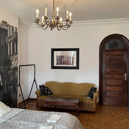 בית הארחה Citystay Chmielna *