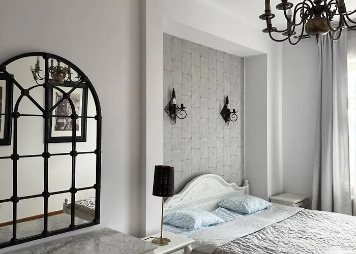 Гостевой дом Citystay Chmielna