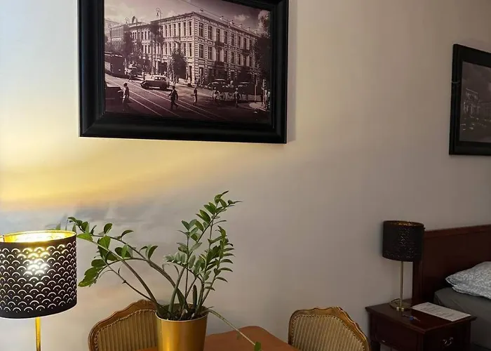 Гостевой дом Citystay Chmielna *